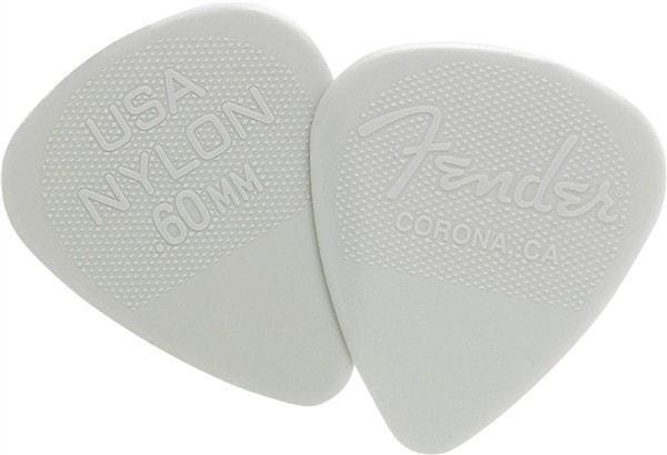 Fender Fender Nylon Guitar Picks 12-Pack - .60mm 0986351750 Buy on Feesheh