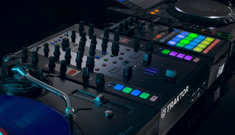Native Instruments DJ Controllers & Interfaces Native Instruments - TRAKTOR KONTROL Z2 DJ Controller NITZ2 Buy on Feesheh